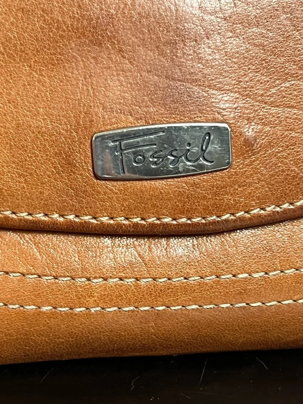 Fossil Genuine Leather Tri-Fold Wallet - Picture 2 of 14